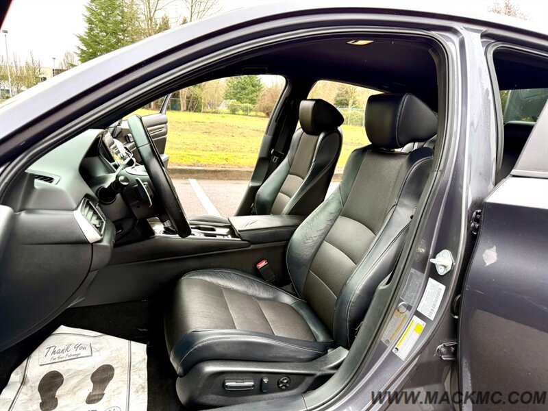 2018 Honda Accord Sport New Tires Back Up Camera 35-MPG - Photo 11 - Hillsboro, OR 97123