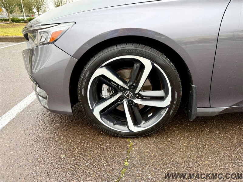 2018 Honda Accord Sport New Tires Back Up Camera 35-MPG - Photo 5 - Hillsboro, OR 97123