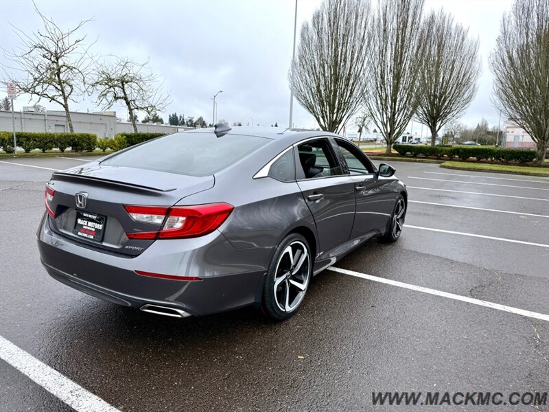 2018 Honda Accord Sport New Tires Back Up Camera 35-MPG - Photo 8 - Hillsboro, OR 97123