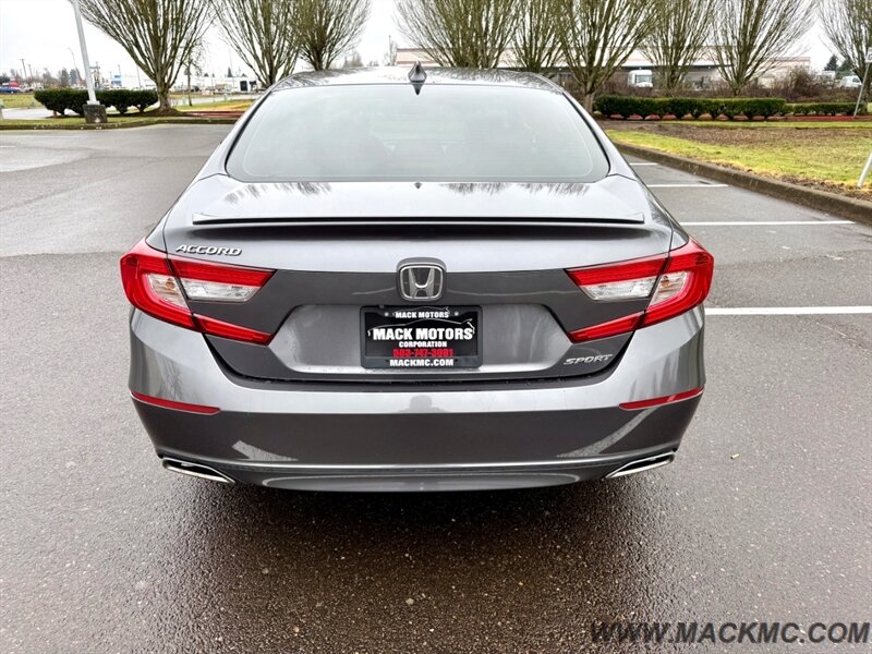 2018 Honda Accord Sport New Tires Back Up Camera 35-MPG - Photo 9 - Hillsboro, OR 97123
