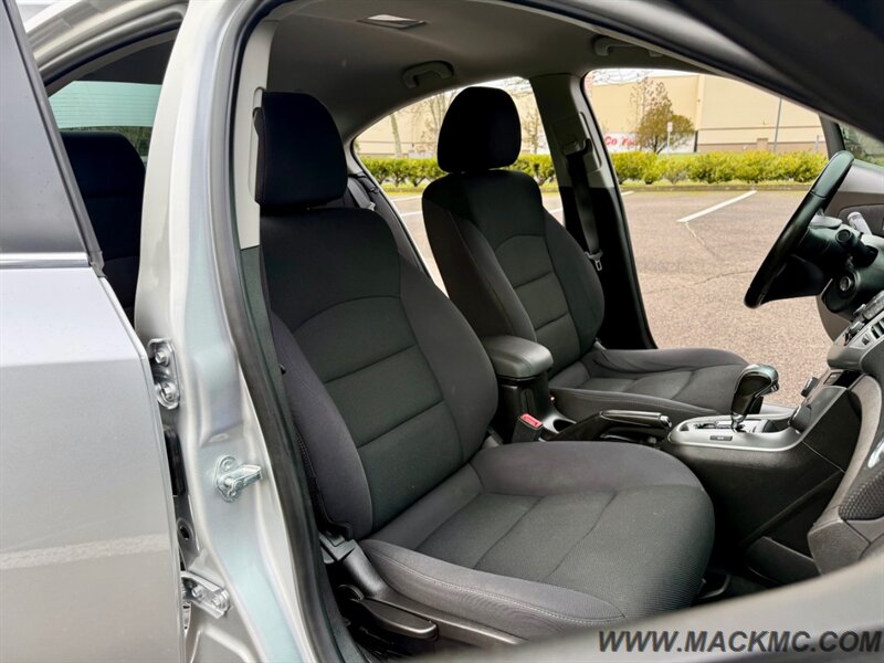 2014 Chevrolet Cruze 1LT Auto 103K Miles 38-MPG - Photo 19 - Hillsboro, OR 97123