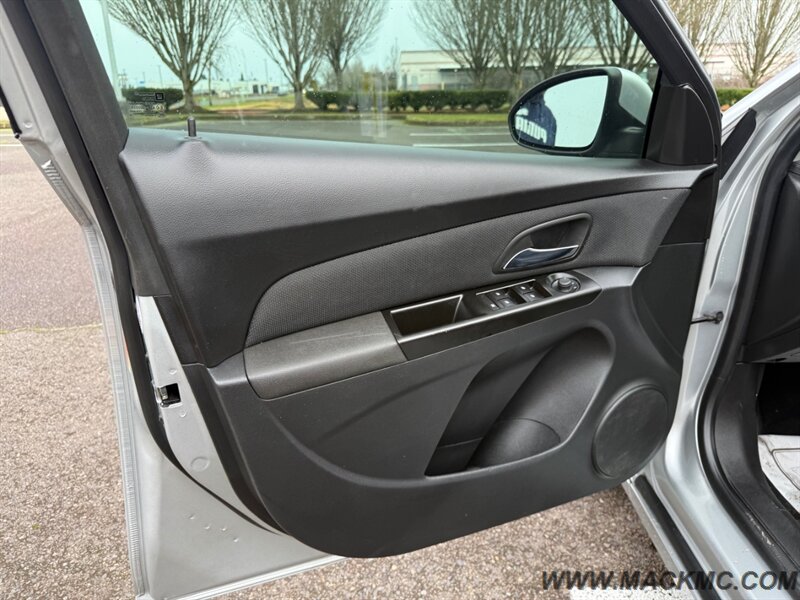 2014 Chevrolet Cruze 1LT Auto 103K Miles 38-MPG - Photo 25 - Hillsboro, OR 97123