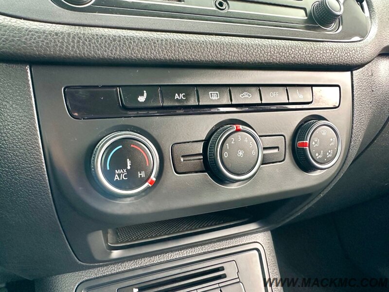 2016 Volkswagen Tiguan 2.0T S   - Photo 14 - Hillsboro, OR 97123