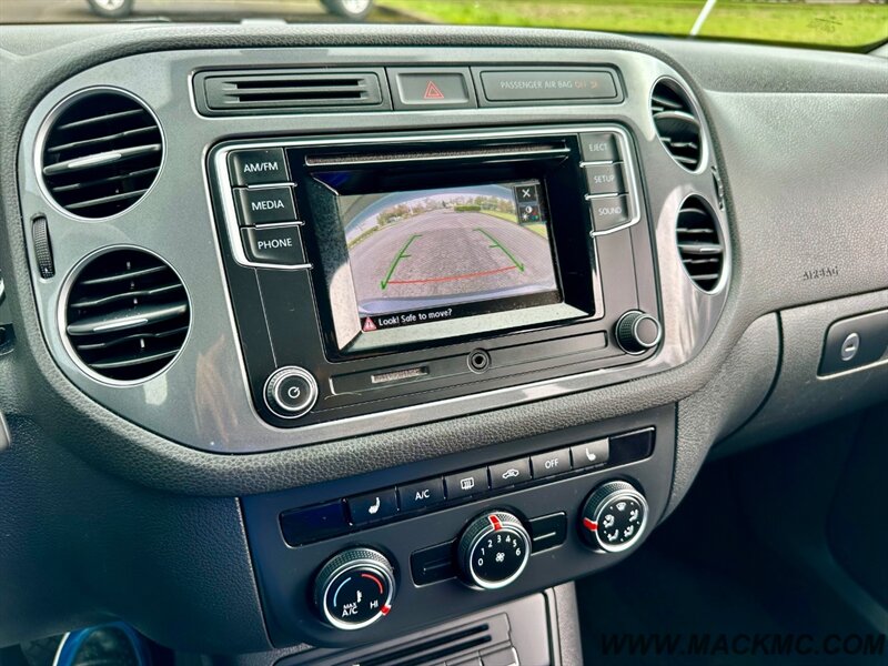 2016 Volkswagen Tiguan 2.0T S   - Photo 12 - Hillsboro, OR 97123