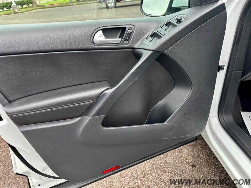 2016 Volkswagen Tiguan 2.0T S   - Photo 23 - Hillsboro, OR 97123