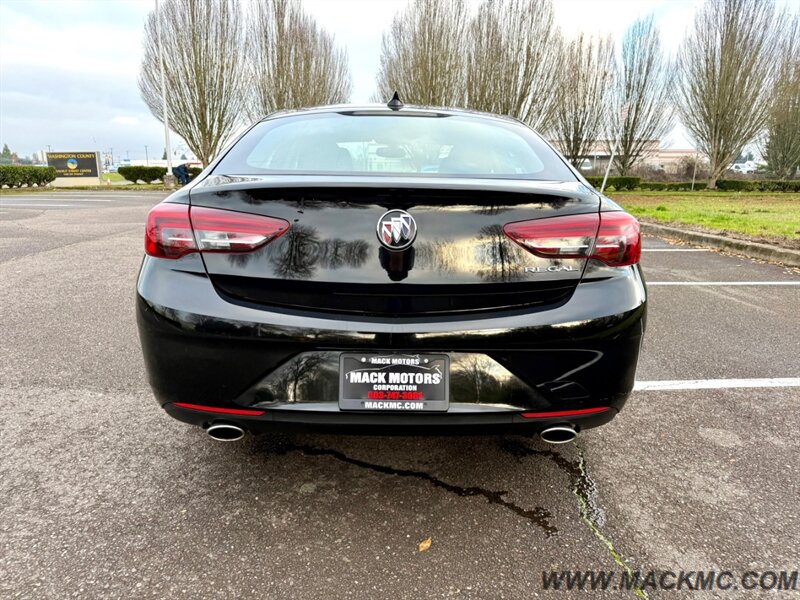 2019 Buick Regal Sportback Preferred II Loaded Leather Pano navi back Up Cam   - Photo 8 - Hillsboro, OR 97123