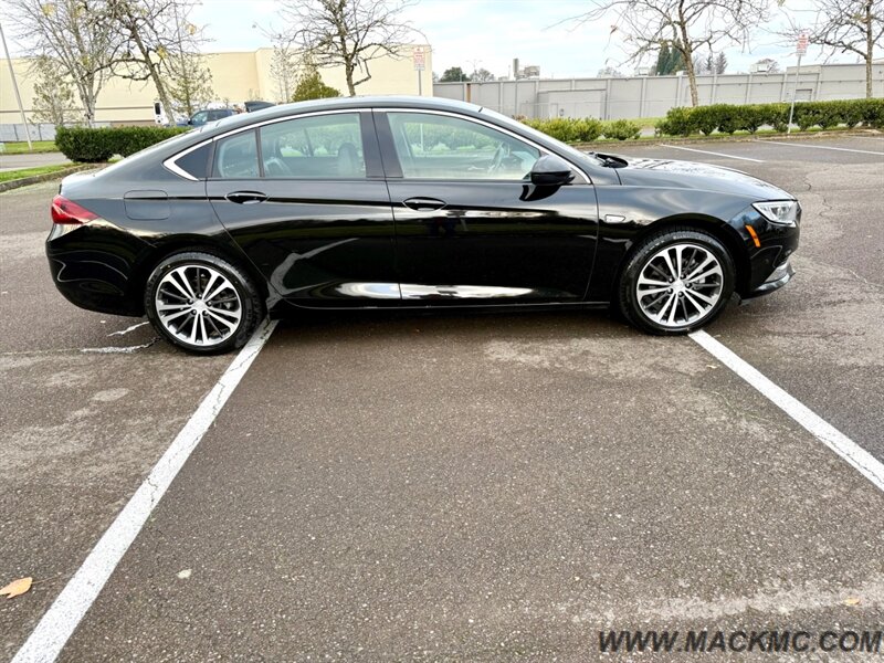 2019 Buick Regal Sportback Preferred II Loaded Leather Pano navi back Up Cam   - Photo 6 - Hillsboro, OR 97123