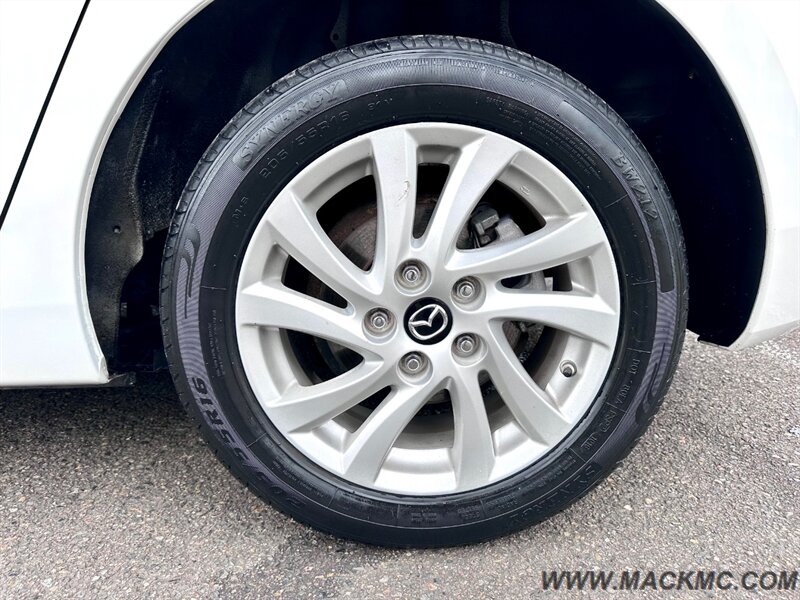 2013 Mazda Mazda3 i Touring   - Photo 31 - Hillsboro, OR 97123