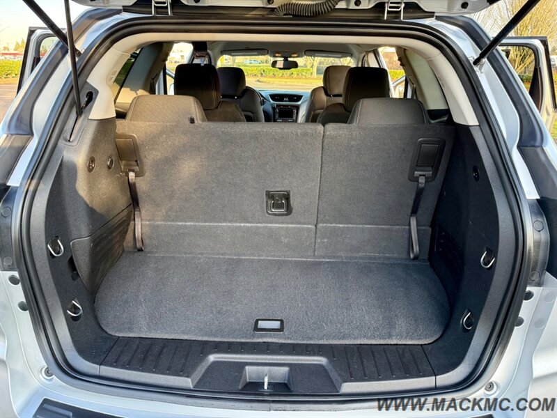 2016 Chevrolet Traverse LT 3RD Row Seating 74K Low Miles AWD   - Photo 23 - Hillsboro, OR 97123