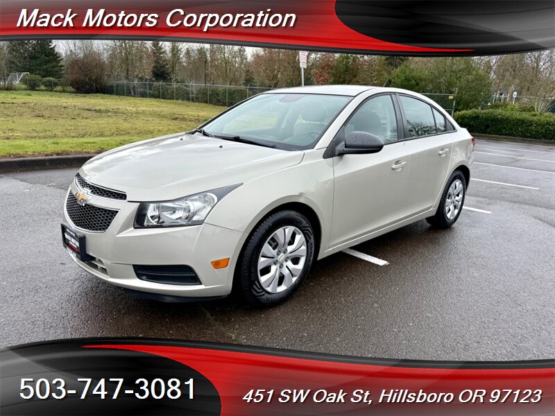 2013 Chevrolet Cruze LS Auto   - Photo 1 - Hillsboro, OR 97123