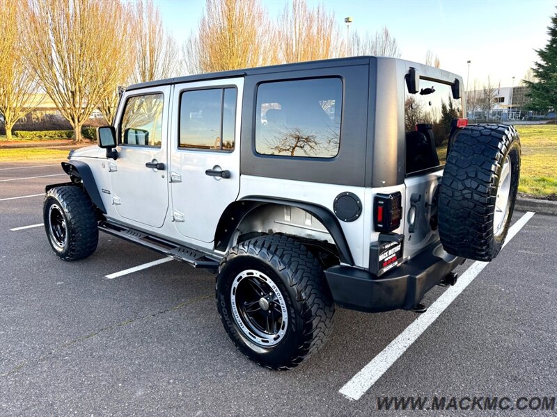 2010 Jeep Wrangler Sport 4 Door Automatic Hardtop MT's   - Photo 10 - Hillsboro, OR 97123