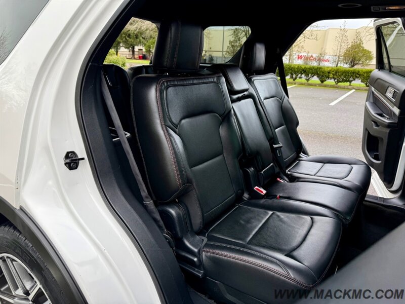 2016 Ford Explorer Sport AWD 3Rd Row Seating   - Photo 18 - Hillsboro, OR 97123