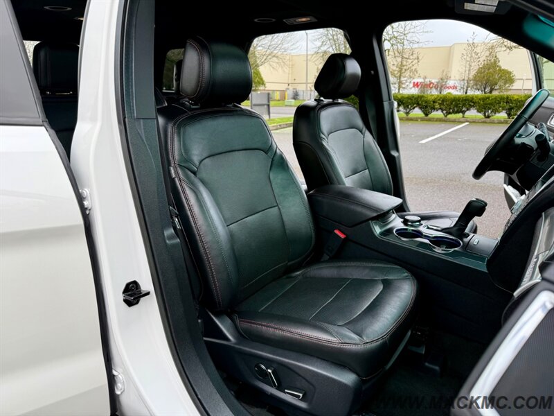 2016 Ford Explorer Sport AWD 3Rd Row Seating   - Photo 17 - Hillsboro, OR 97123