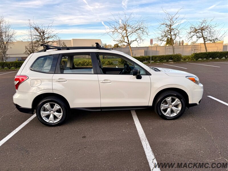 2016 Subaru Forester 2.5i AWD 1-Owner - Photo 5 - Hillsboro, OR 97123