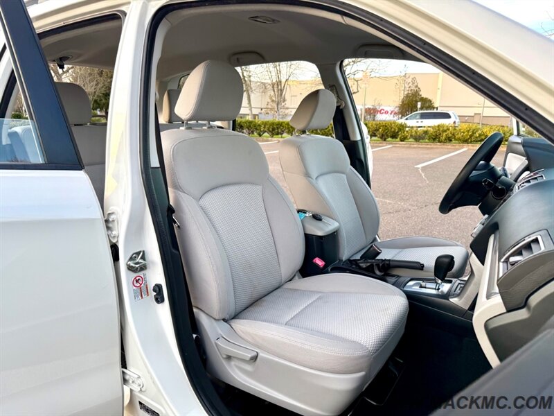 2016 Subaru Forester 2.5i AWD 1-Owner - Photo 14 - Hillsboro, OR 97123