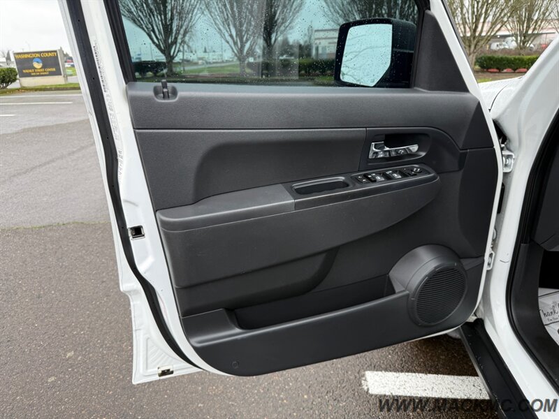 2012 Jeep Liberty Sport 4X4 93k Low Miles 21-MPG   - Photo 19 - Hillsboro, OR 97123