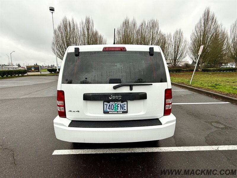 2012 Jeep Liberty Sport 4X4 93k Low Miles 21-MPG   - Photo 8 - Hillsboro, OR 97123