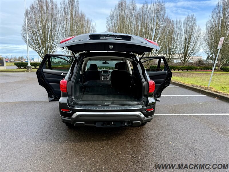 2017 Nissan Pathfinder S 3Rd Row New Tires AWD   - Photo 31 - Hillsboro, OR 97123