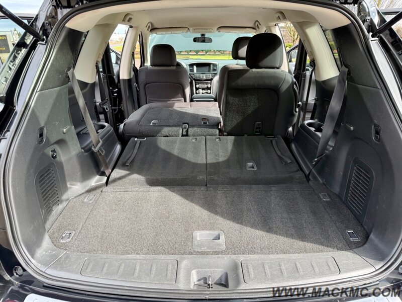 2017 Nissan Pathfinder S 3Rd Row New Tires AWD   - Photo 25 - Hillsboro, OR 97123