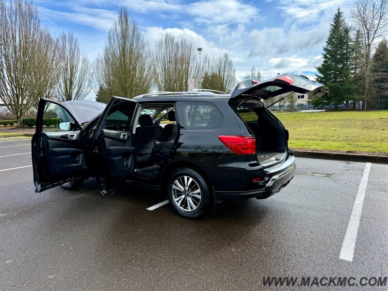 2017 Nissan Pathfinder S 3Rd Row New Tires AWD   - Photo 30 - Hillsboro, OR 97123