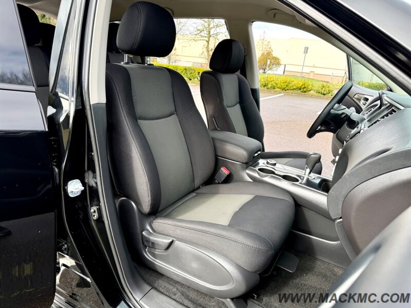 2017 Nissan Pathfinder S 3Rd Row New Tires AWD   - Photo 20 - Hillsboro, OR 97123