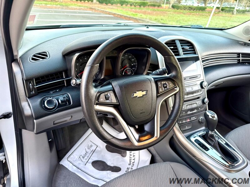 2013 Chevrolet Malibu LS 39K Low Miles New tires 34-MPG - Photo 11 - Hillsboro, OR 97123