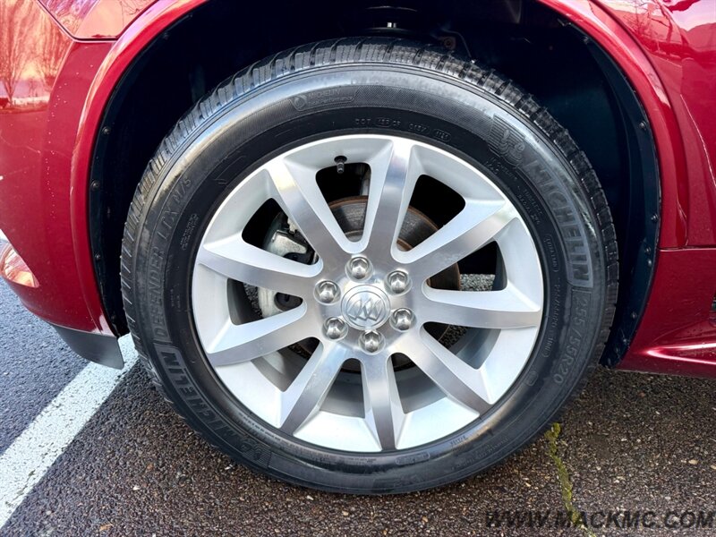 2015 Buick Enclave Premium low Miles 3Rd Row Captian Chairs AWD   - Photo 11 - Hillsboro, OR 97123