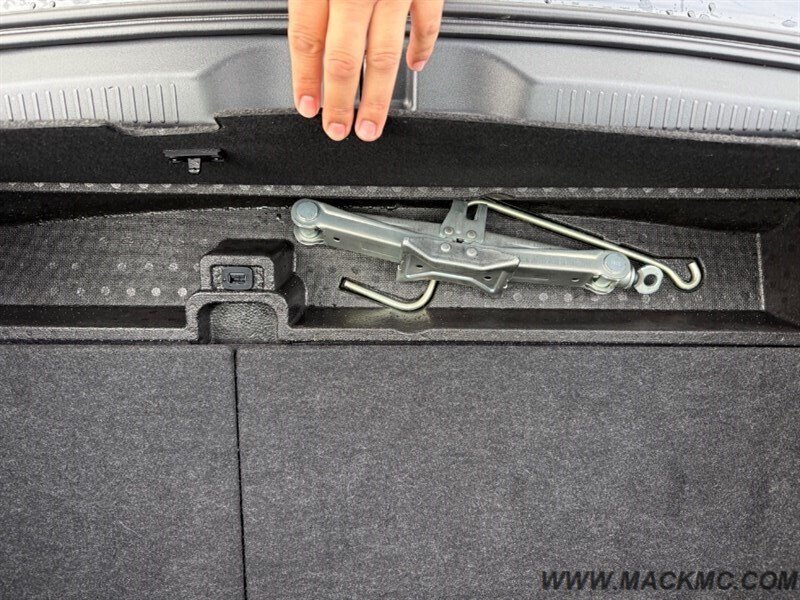 2011 Scion xD Automatic 85K Low Miles hatchback 33-MPG   - Photo 18 - Hillsboro, OR 97123