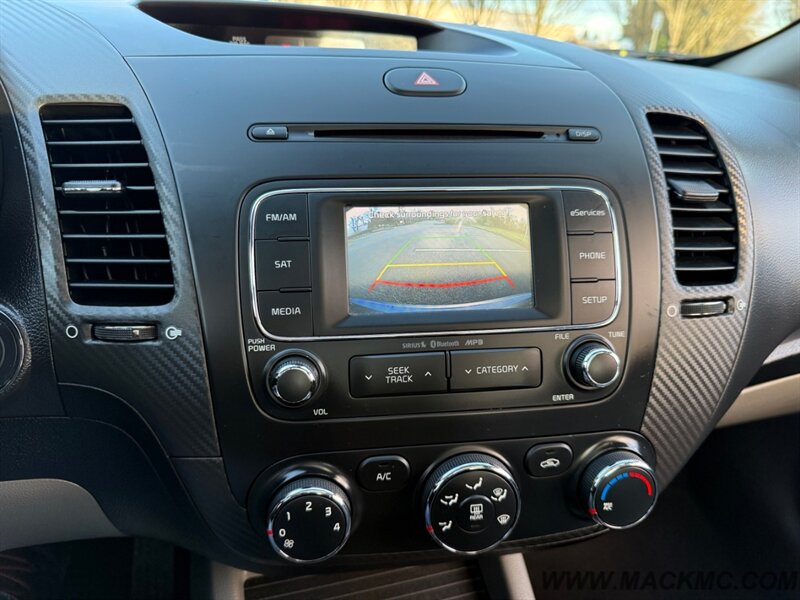2015 Kia Forte EX Leather Back Up camera 36-MPG   - Photo 13 - Hillsboro, OR 97123