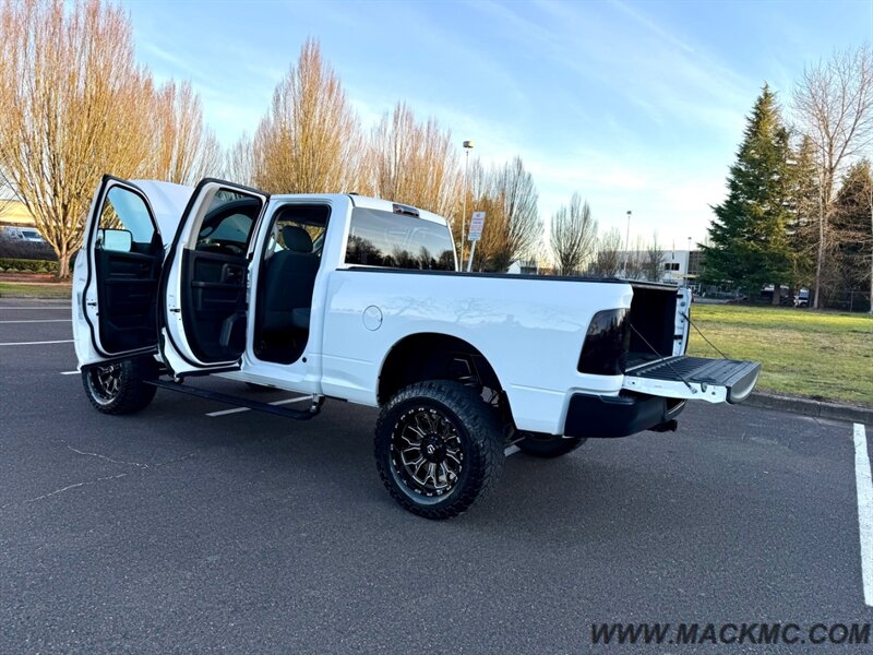 2018 RAM 1500 4x4 Lifted Rough Country Kit 35'S MTs - Photo 34 - Hillsboro, OR 97123