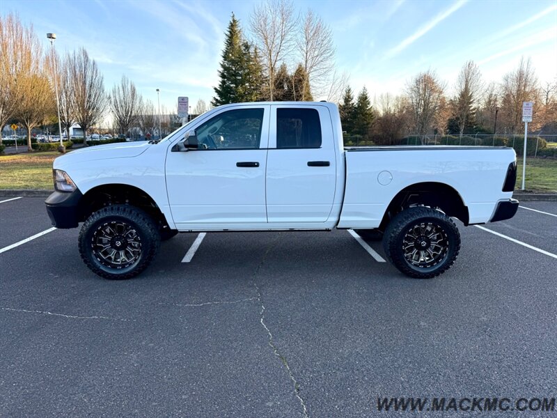 2018 RAM 1500 4x4 Lifted Rough Country Kit 35'S MTs - Photo 3 - Hillsboro, OR 97123
