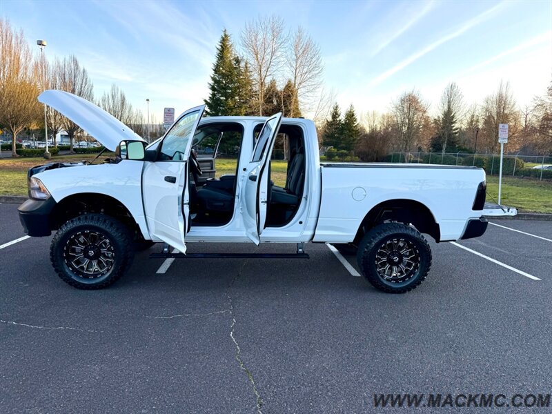 2018 RAM 1500 4x4 Lifted Rough Country Kit 35'S MTs - Photo 33 - Hillsboro, OR 97123