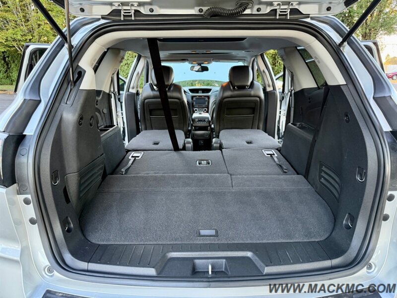 2016 Chevrolet Traverse LT 3Rd Row Seating Leather Back Up cam   - Photo 17 - Hillsboro, OR 97123