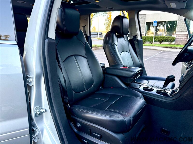 2016 Chevrolet Traverse LT 3Rd Row Seating Leather Back Up cam   - Photo 13 - Hillsboro, OR 97123