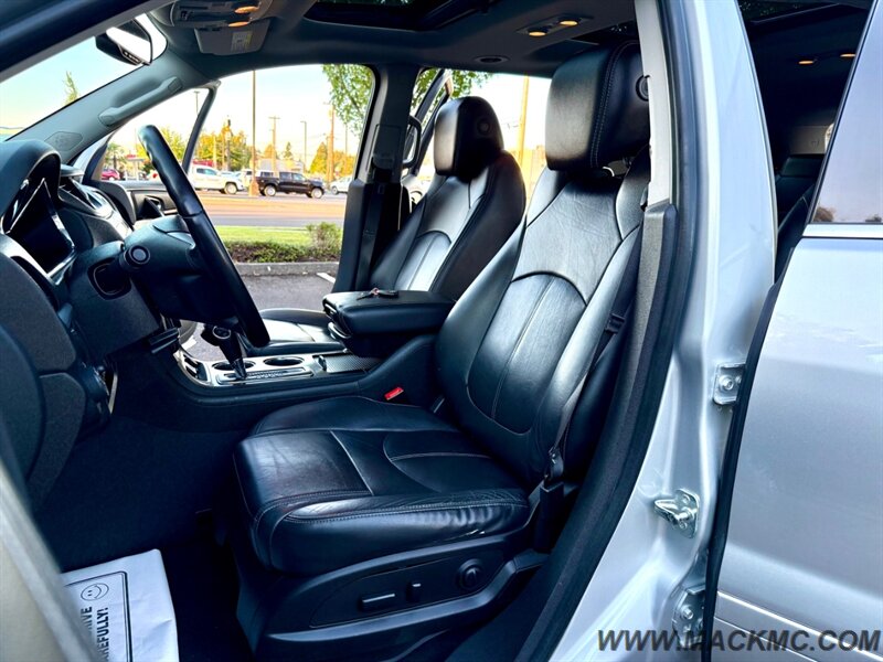 2016 Chevrolet Traverse LT 3Rd Row Seating Leather Back Up cam   - Photo 11 - Hillsboro, OR 97123