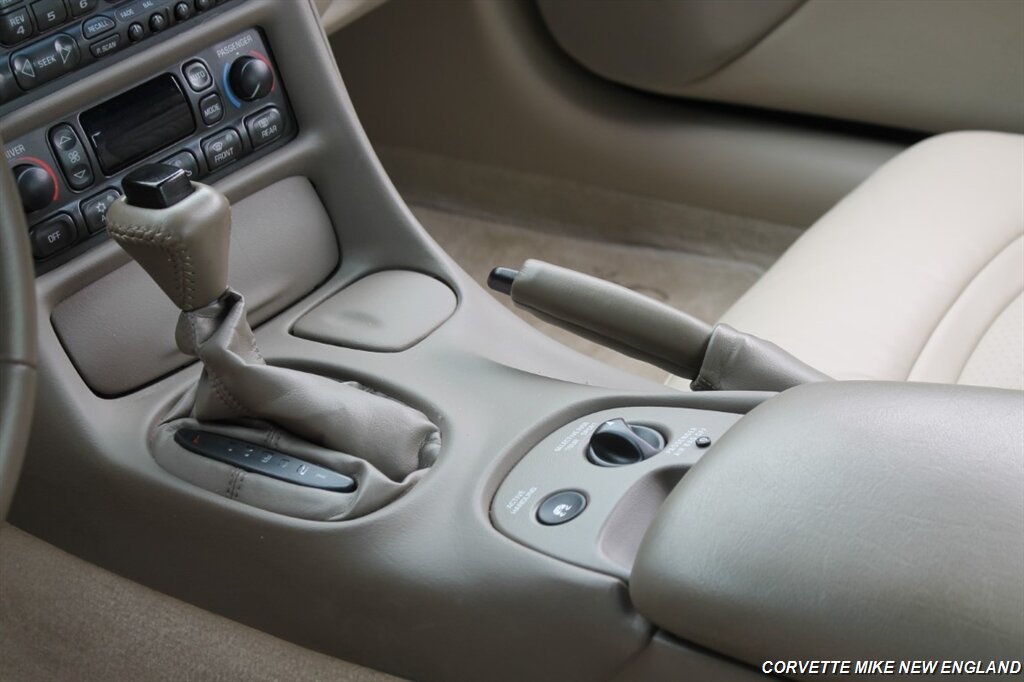 2003 Chevrolet Corvette 50th Anniversary - Photo 34 - Carver, MA 02330