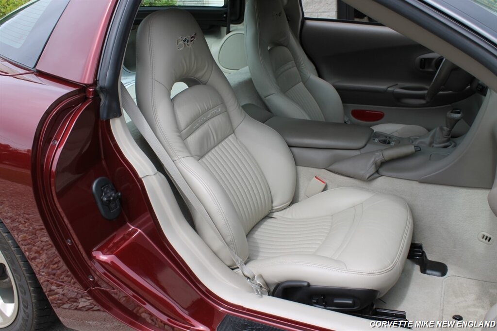 2003 Chevrolet Corvette 50th Anniversary - Photo 38 - Carver, MA 02330