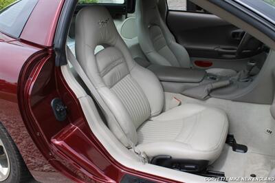 2003 Chevrolet Corvette 50th Anniversary - Photo 38 - Carver, MA 02330