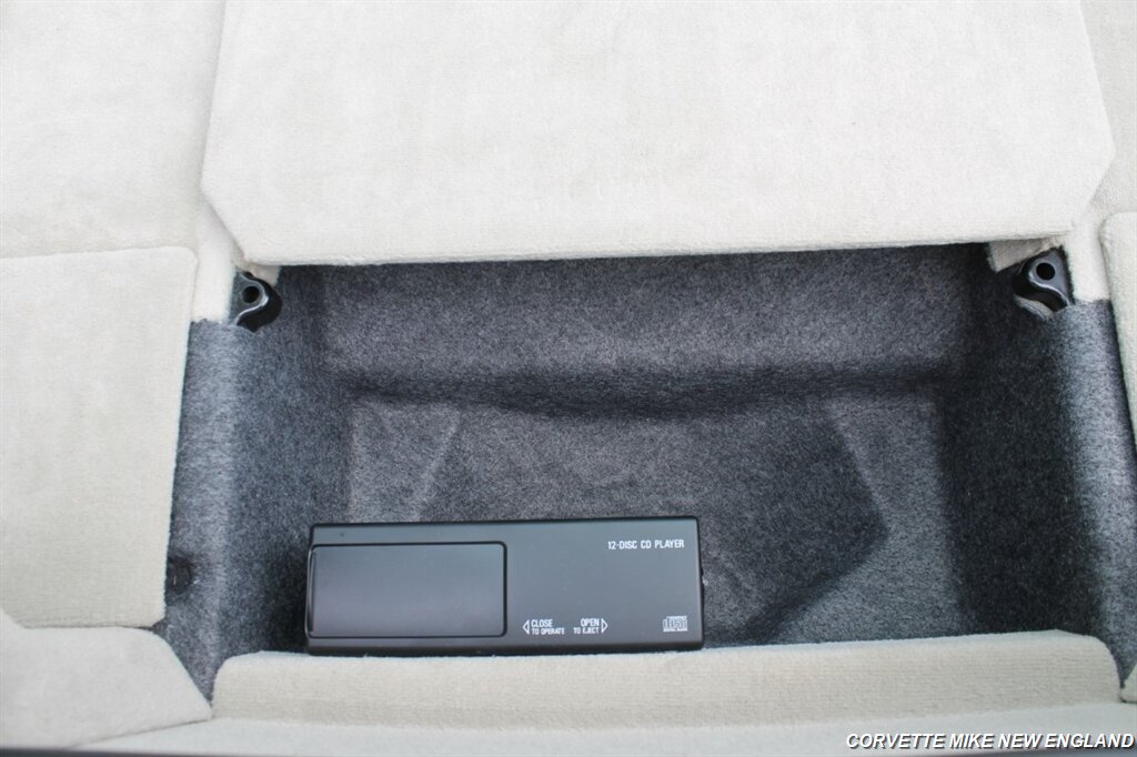 2003 Chevrolet Corvette 50th Anniversary - Photo 43 - Carver, MA 02330