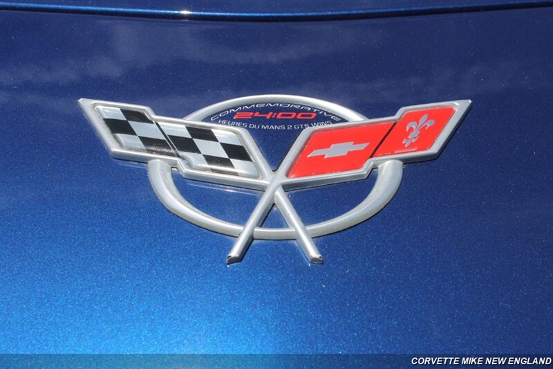 2004 Chevrolet Corvette Coupe 23