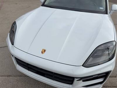 2024 Porsche Cayenne S E-Hybrid Coupe   - Photo 25 - San Juan, TX 78589