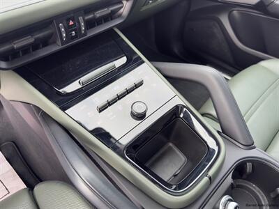 2024 Porsche Cayenne S E-Hybrid Coupe   - Photo 37 - San Juan, TX 78589