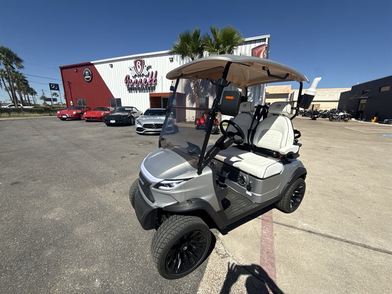 2025 VENOM STRIKE 2 SEATER   - Photo 1 - San Juan, TX 78589