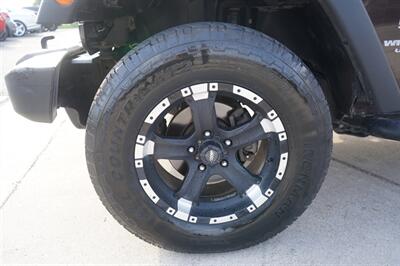2013 Jeep Wrangler Unlimited Sport   - Photo 4 - San J Uan, TX 78589