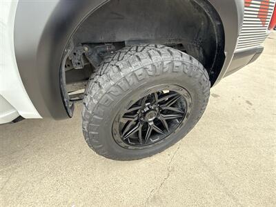 2023 Ford F-150 Raptor R   - Photo 15 - San Juan, TX 78589