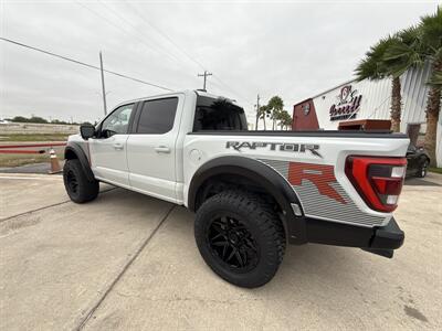 2023 Ford F-150 Raptor R   - Photo 5 - San Juan, TX 78589