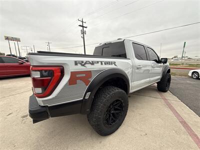 2023 Ford F-150 Raptor R   - Photo 7 - San Juan, TX 78589