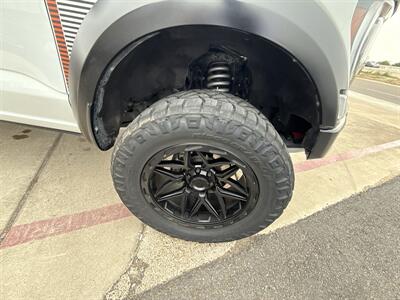 2023 Ford F-150 Raptor R   - Photo 21 - San Juan, TX 78589