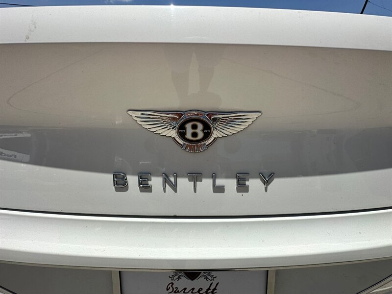 2020 Bentley Continental GTC V8 photo