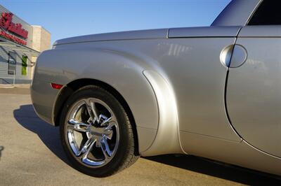 2005 Chevrolet SSR LS   - Photo 18 - San J Uan, TX 78589